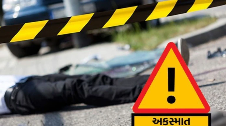 કપચી ભરેલી ટ્રક પલટતાં કારનો કચ્ચરઘાણ, રાજસ્થાનમાં એક જ પરિવારના ચાર સભ્યોનું ઘટનાસ્થળે મોત