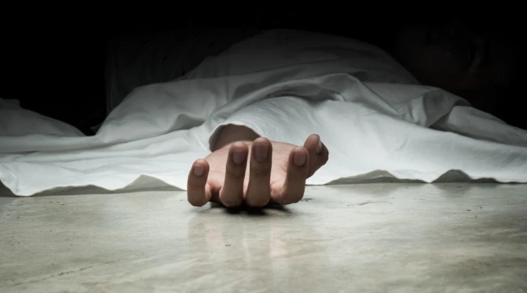 રાજકોટમાં અનૈતિક સંબંધોની શંકાએ કૌટુંબિક કલહનો ભયાનક અંત: પતિએ પત્ની પર ફાયરિંગ કર્યા પછી આત્મહત્યા કરી