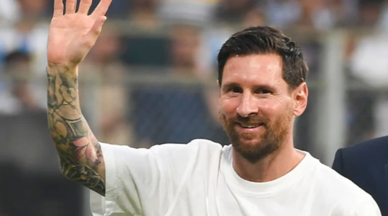 લિયોનેલ મેસીના ભારત પ્રવાસ પાછળ કેટલો ખર્ચો થયો? સાચો આંકડો જાણી બધા ચોંક્યા!