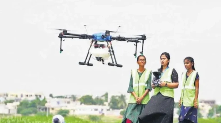સુશાસન અને વિકસિત ભારતના સંકલ્પને સાકાર કરતી ‘નમો ડ્રોન દીદી યોજના’થી રાજકોટની બહેનોને વર્ષે 12થી 15 લાખ આવક