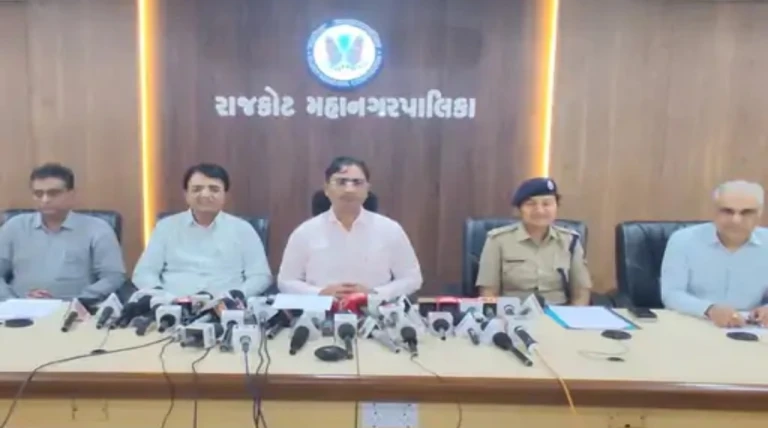 રાજકોટમાં મનપાનું ઐતિહાસિક મેગા ડીમોલીશન: જંગલેશ્વરમાં 1,489 ગેરકાયદેસર બાંધકામો દૂર, 350 કરોડની જમીન દબાણમુક્ત