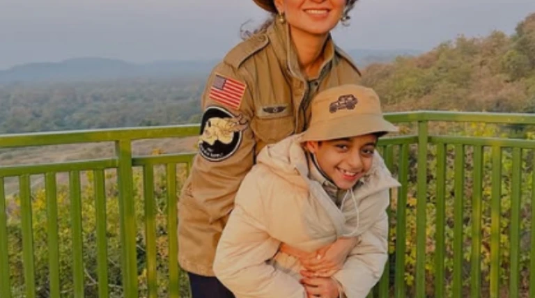 બોલિવૂડ એક્ટ્રેસ કંગના રનૌત ગીર નેચર સફારીમાં ભાણિયા સાથે બે નર અને એક માદા સિંહ જોયા, પ્રકૃતિ પર મંત્રમુગ્ધ