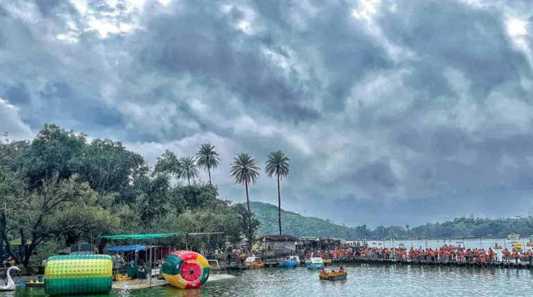 માઉન્ટ આબુમાં તાપમાન -2 ડિગ્રી પહોંચ્યું, ગુરુશિખરે -5 ડિગ્રીથી છવાયુ બરફ, ઠંડીનો પારો ગગડ્યો