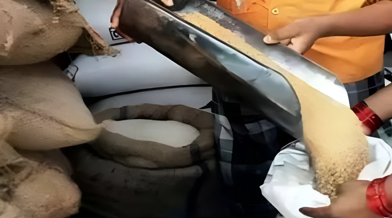 રાજકોટ જિલ્લામાં કનેસરા, રૂપાવટી અને વાસાવડમાં ત્રણ નવી રેશન દુકાનોને મંજૂરી; ત્રણ દુકાનો મર્જ કરવાનો પણ નિર્ણય