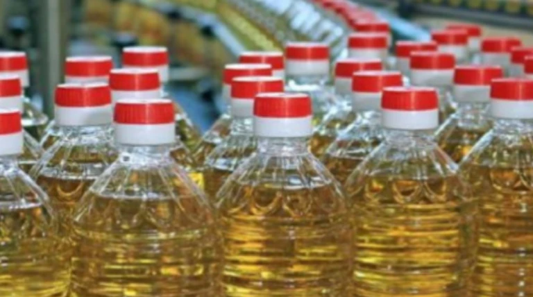 સીંગતેલના ભાવમાં સતત ઉછાળો: માવઠાથી મગફળીના ઉત્પાદનને નુકસાન, માલખેંચની અસરથી ડબ્બાનો ભાવ 2600ની સપાટીને અડી રહ્યો છે