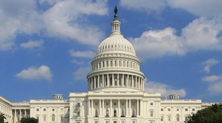 43 દિવસ બાદ અમેરિકામાં શટડાઉન સમાપ્ત, ફંડ વિના અટવાયેલી ટ્રમ્પ સરકારને રાહત, આખરે બજેટ મંજુર કર્યું